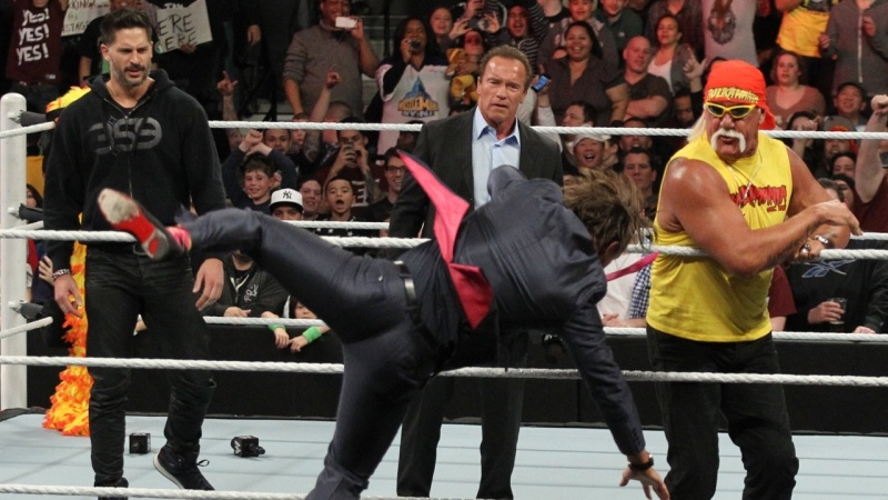 Raw SuperShow: Προειδοποίησε ο Undertaker (photos+videos)