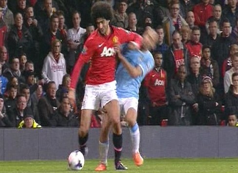 Μάντσεστερ Γιουνάιτεντ: Τι αγκωνιά ήταν αυτή Φελαϊνί! (photos+videos)