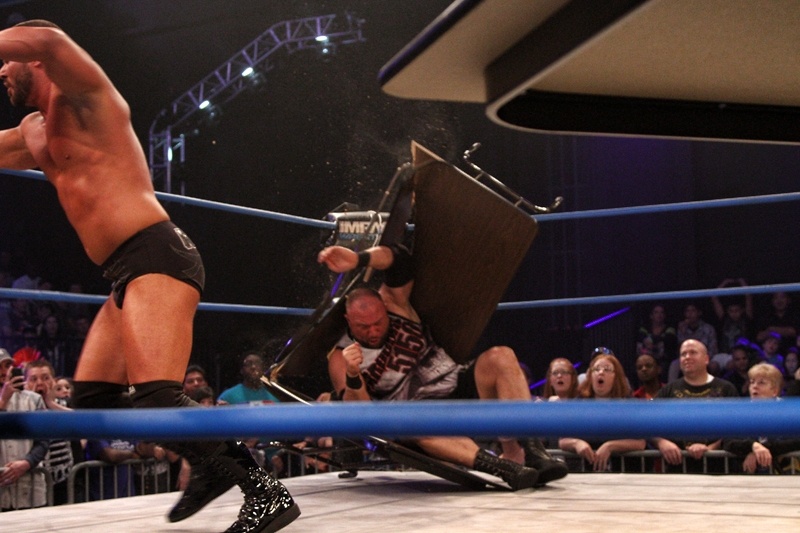 ΤΝΑ Impact Wrestling: Αγώνας για MVP (photos+videos)