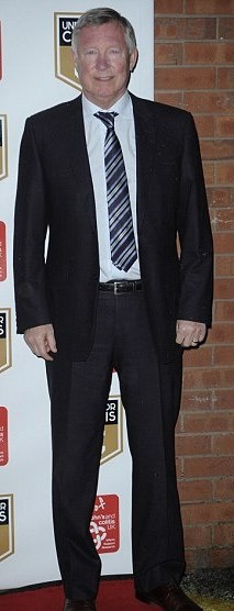 Μάντσεστερ Γιουνάιτεντ: Οι σέξι γυναίκες τους και η... ελκώδης κολίτιδα (photos)