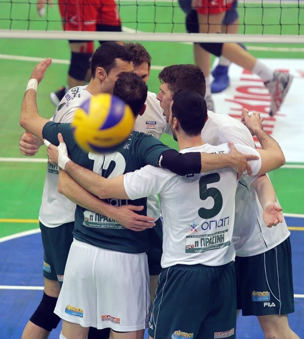 Μόνος πρώτος ο Ολυμπιακός, 3-1 τον Παναθηναϊκό (photos)