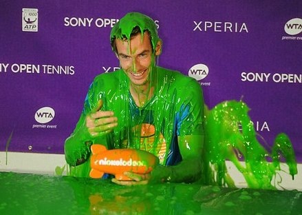 Miami Sony Open: Ο Μάρεϊ και η... πράσινη γλίτσα! (photos+video)