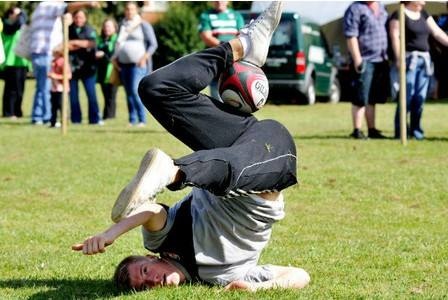 Ο παγκόσμιος freestyler ποδοσφαίρου στο Onsports: «Εγώ και ο Μέσι» (photos+videos)