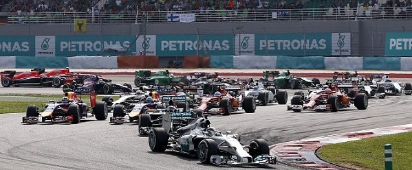 Μερσέντες: Τα ρεκόρ του Χάμιλτον στη Μαλαισία (photos+videos)