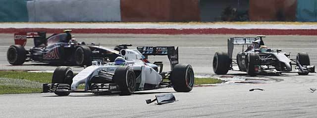 Μερσέντες: Τα ρεκόρ του Χάμιλτον στη Μαλαισία (photos+videos)