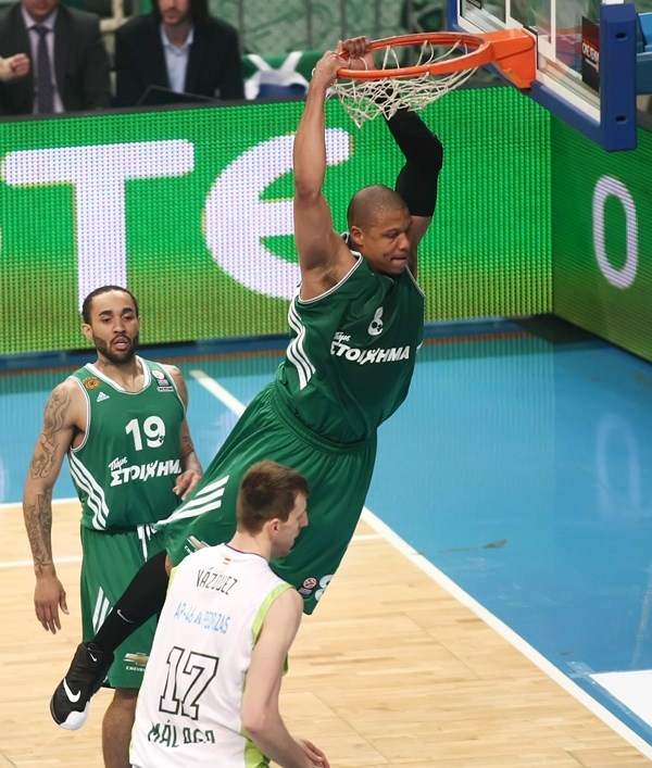 Παναθηναϊκός: Καρέ - καρέ το κάρφωμα του Μπατίστ! (photos)