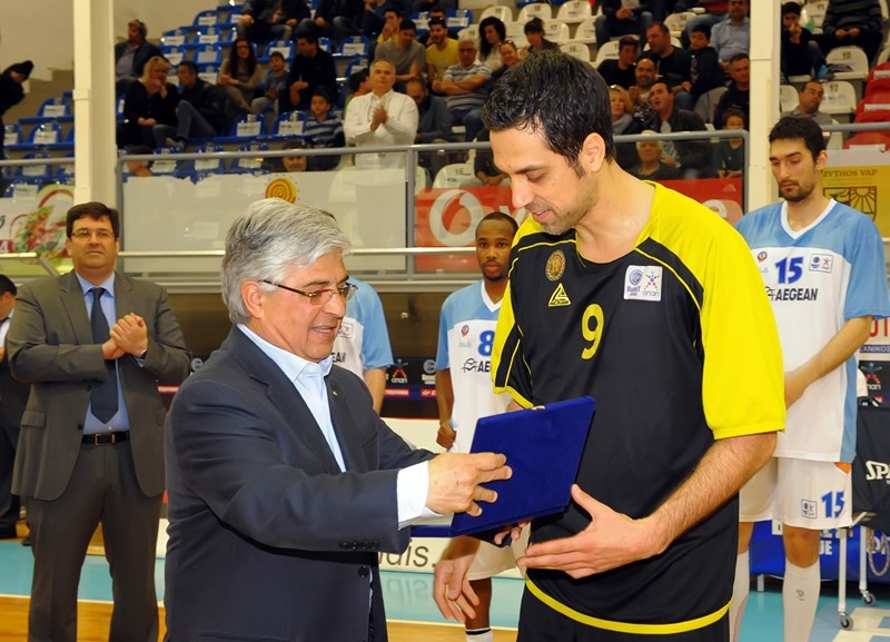 Κολοσσός Ρόδου: Τίμησε Χατζή (photos)