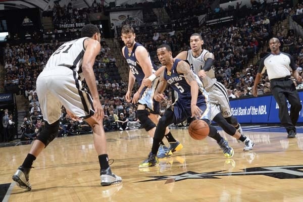 NBA: Ρεκόρ Τζινόμπιλι με Έλληνες ενόψει... Παγκοσμίου (photos+videos)