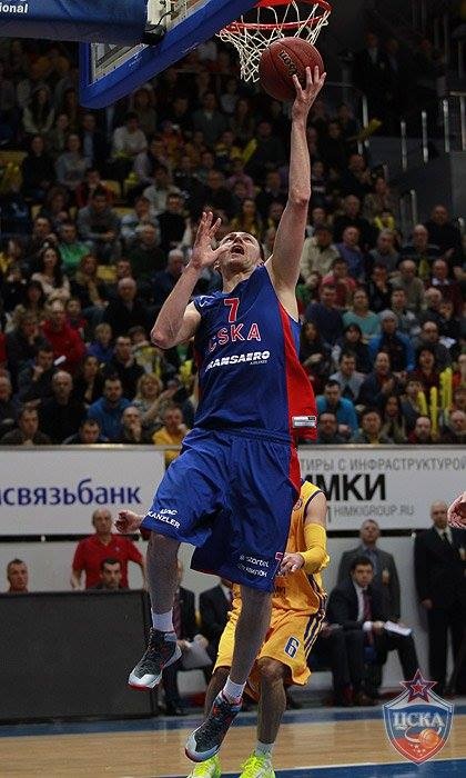 Οι παίκτες της ΤΣΣΚΑ στο Onsports: «Επηρεασμένοι με Ολυμπιακό!» (photos+videos)