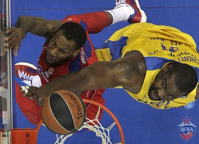 Οι παίκτες της ΤΣΣΚΑ στο Onsports: «Επηρεασμένοι με Ολυμπιακό!» (photos+videos)