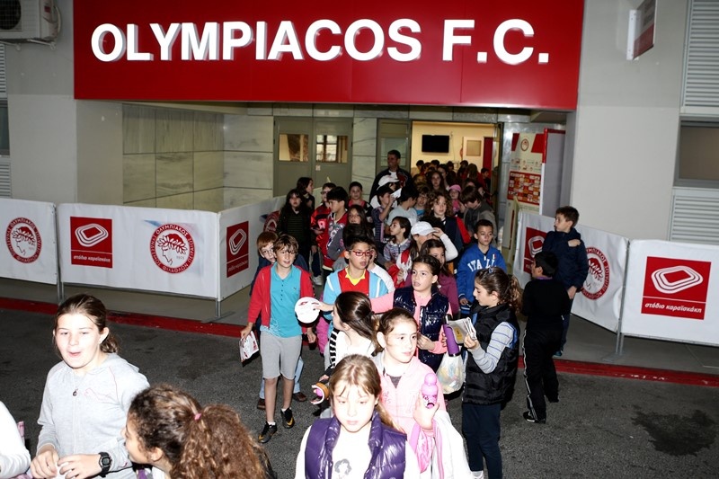 Ολυμπιακός: Τα… δώρα του Μίτσελ στα παιδιά (photos+video)