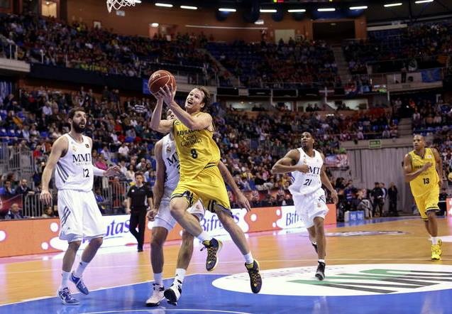 Οι «Ισπανοί» στο Onsports: «Έτσι περνά τη Ρεάλ ο Ολυμπιακός» (photos+videos)