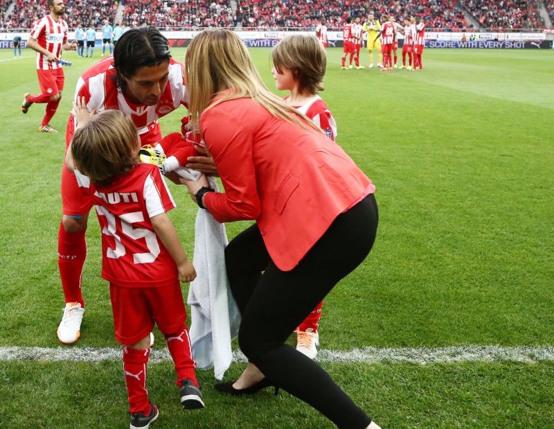 Ολυμπιακός: Οικογενειακώς στη φιέστα ο Τσόρι (photos)