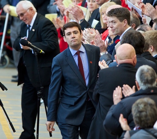 Λίβερπουλ: Συγκίνηση στο μνημόσυνο για το Χίλσμπορο (photos+videos)