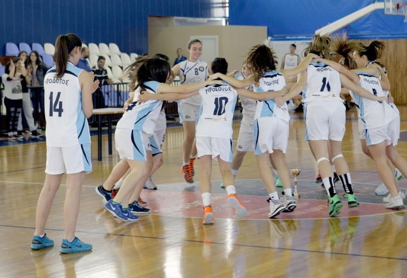 Ηρόδοτος: Η απονομή στις Κορασίδες (photos)