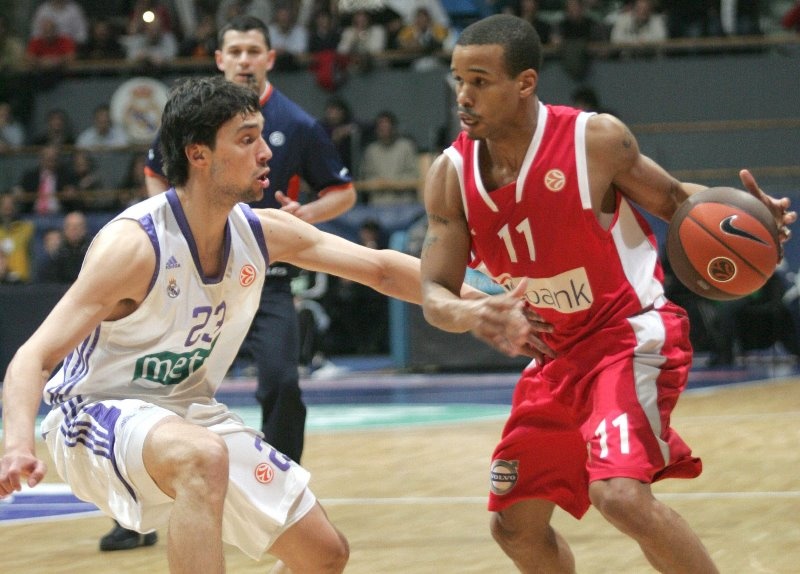 Γιουλ στο Onsports: «Break ο Ολυμπιακός… break και η Ρεάλ!» (photos+videos)