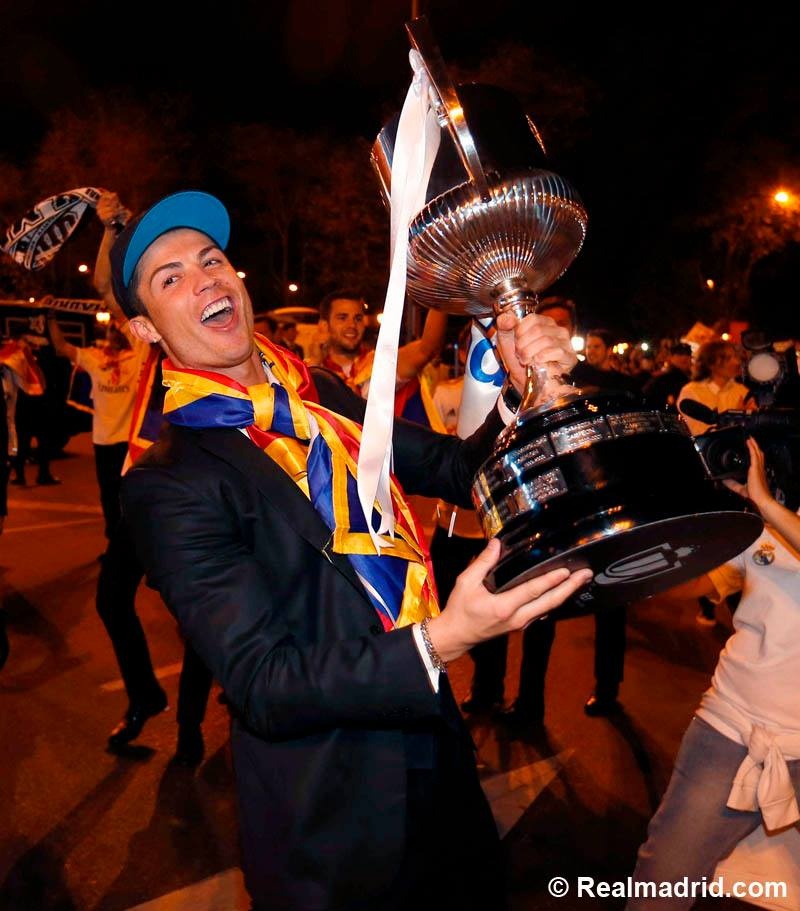 Ρεάλ Μαδρίτης: Έτσι γιορτάζει η «Βασίλισσα» (video+photos)