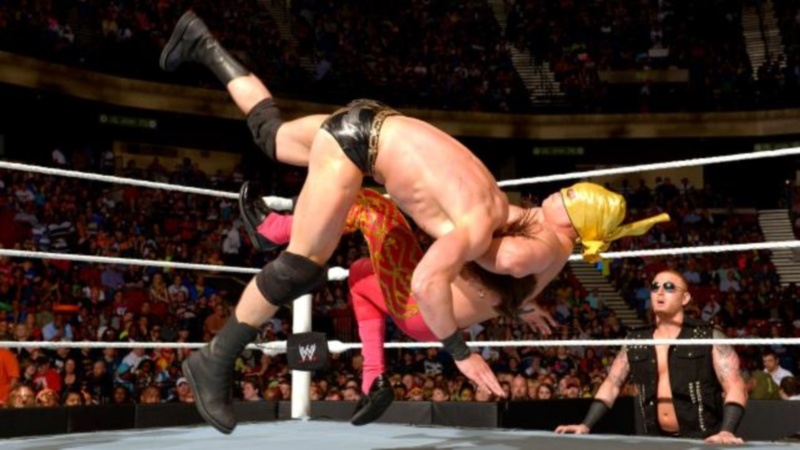 Superstars: Τόνωση για Big E. (photos+videos)