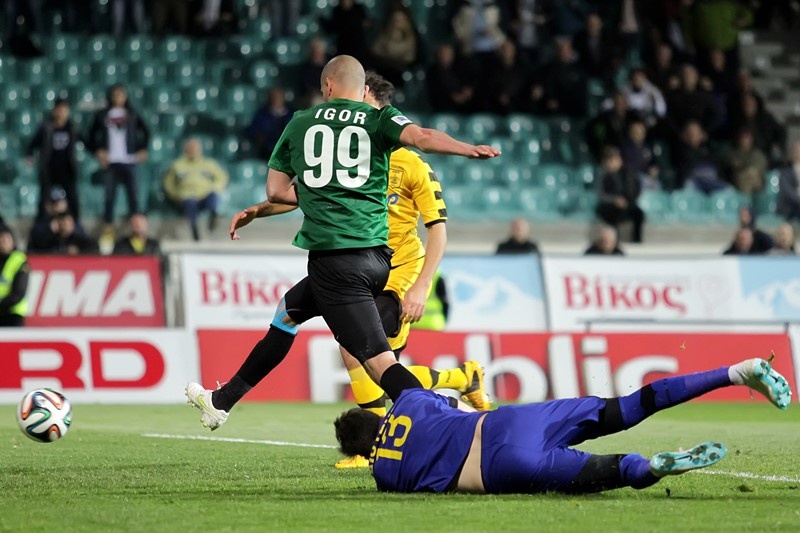 Πανθρακικός: Ιγκόρ, το... πιστόλι (photos)