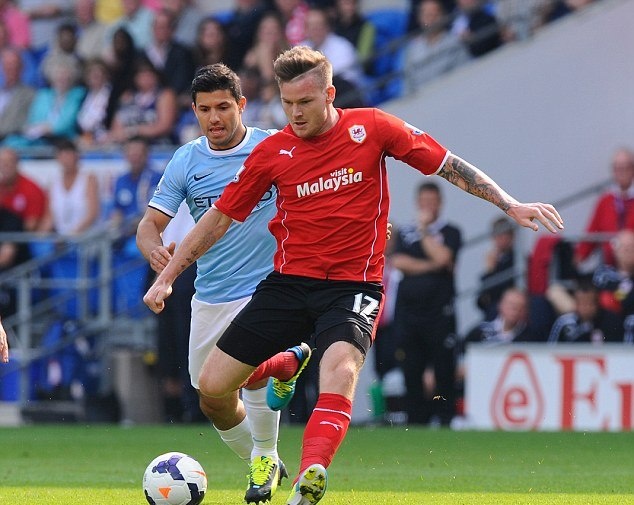 Αγγλία: Σε διαγωνισμό μπικίνι σέξι γυναίκα παίκτη (photos+video)