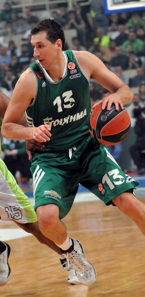 Adidas για Διαμαντίδη: «Η ιστορία γράφεται στα παρκέ» (photo)