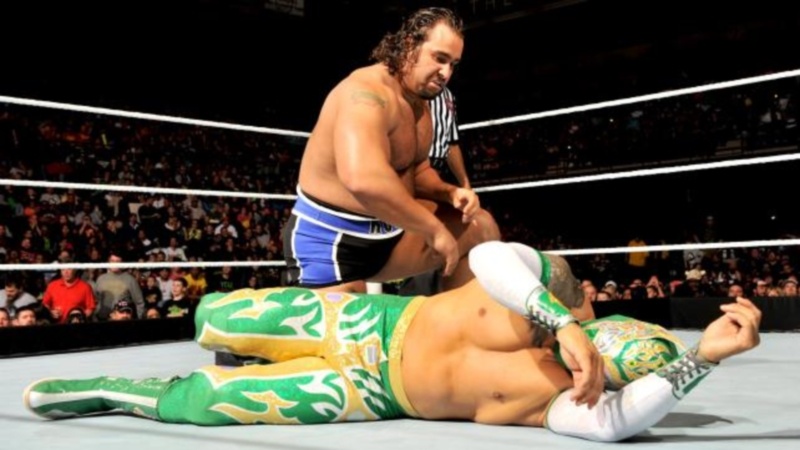 Raw SuperShow: Απτόητος ο Cena (photos+videos)