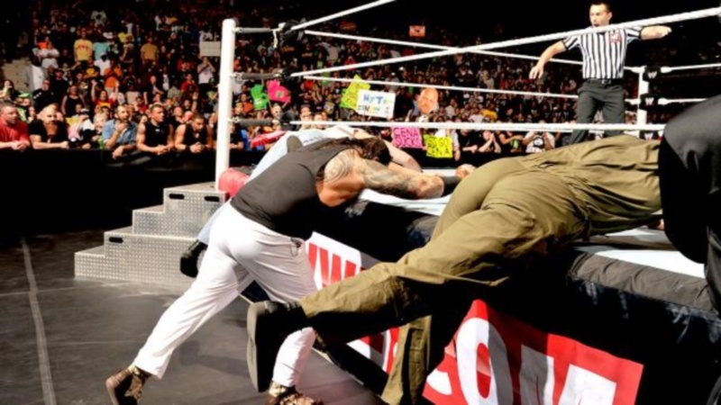 Raw SuperShow: Απτόητος ο Cena (photos+videos)