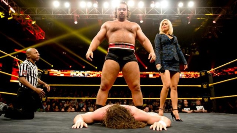 ΝΧT: Παρέμβαση Triple H (photos+videos)