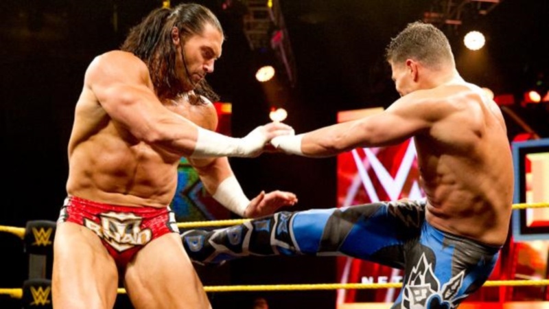 ΝΧT: Παρέμβαση Triple H (photos+videos)