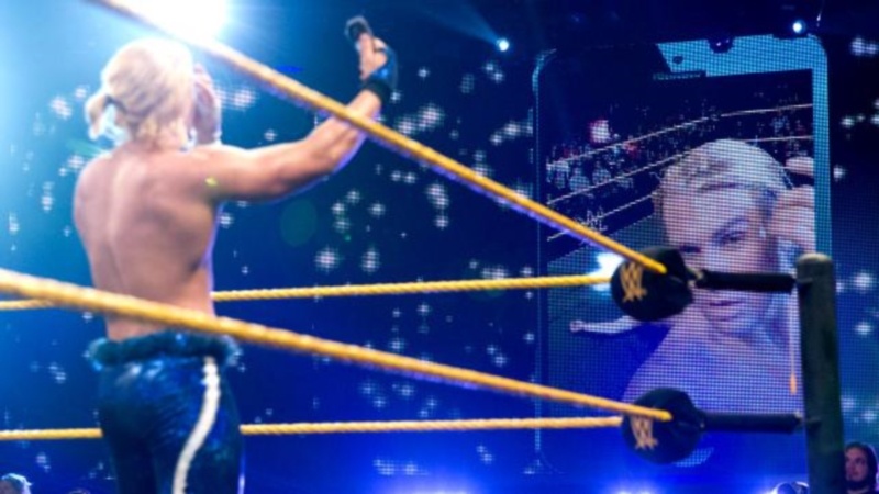 ΝΧT: Παρέμβαση Triple H (photos+videos)
