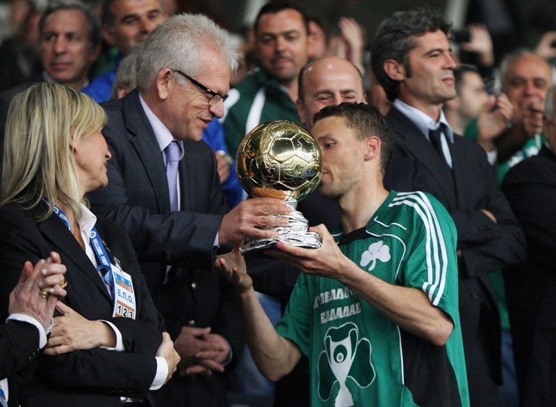 Παναθηναϊκός: Η... Χρυσή Μπάλα στον Μπεργκ (photos)