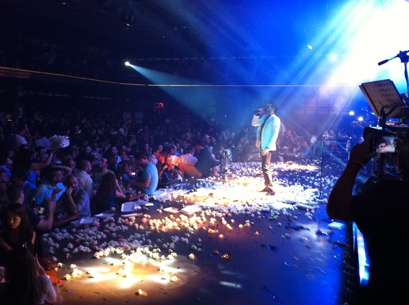 Χρυσός στο γήπεδο… Αργυρός στο τραγούδι (photos)