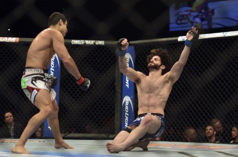 UFC 172: Μόνο Jones στη Βαλτιμόρη (GIFs)