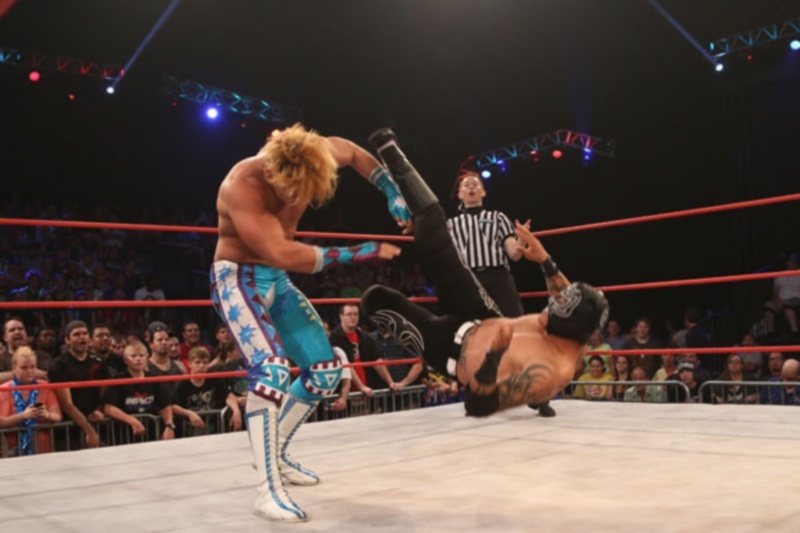 TNA Sacrifice: Παρέμεινε πρωταθλητής ο Young (photos+videos)
