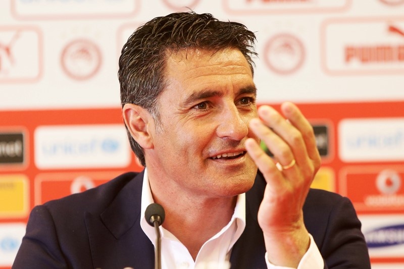 Μίτσελ: «Κοιτάμε για επιθετικό» (photos)