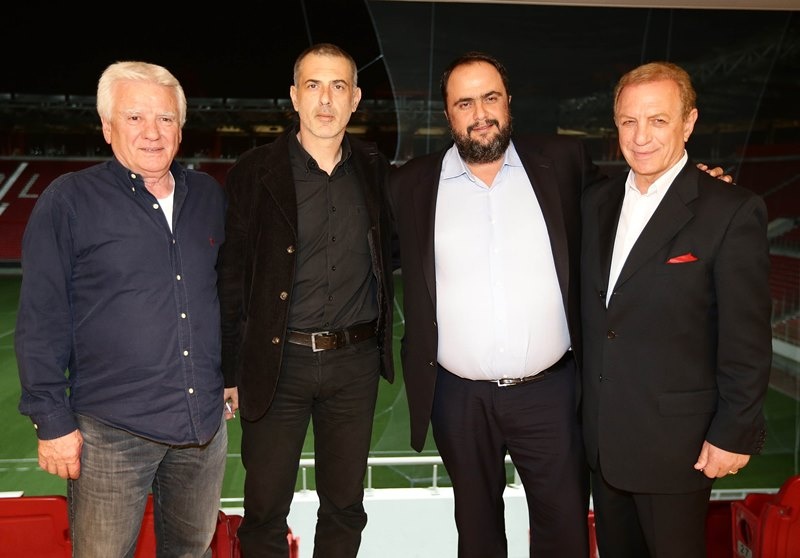 Ολυμπιακός: Βράβευση Μαρινάκη από Βετεράνους (photos)