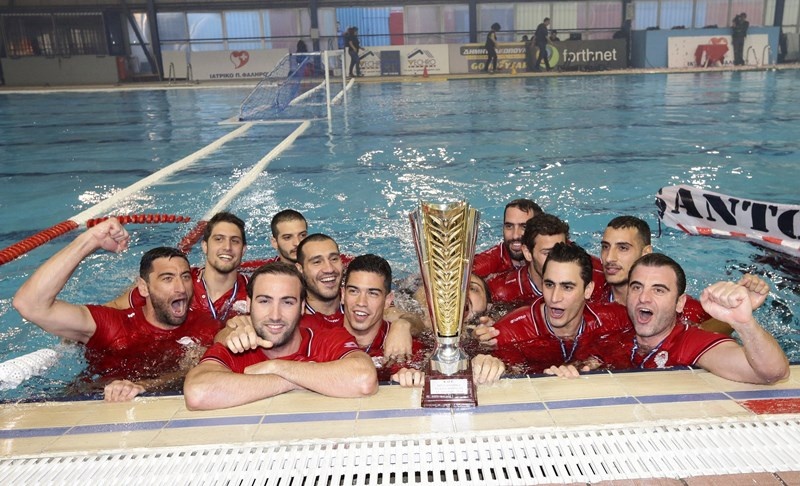 Ολυμπιακός: Θεαματική η απονομή στους πρωταθλητές (photos)