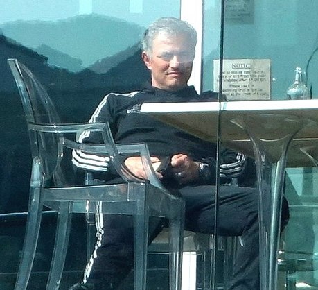Τσέλσι: Αραχτός και... λάιτ ο Μουρίνιο (photos)