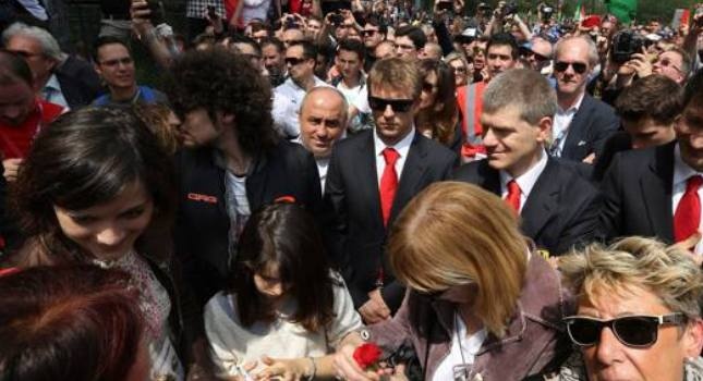 Ίμολα: Ενός λεπτού σιγή για τον Σένα… (photos)