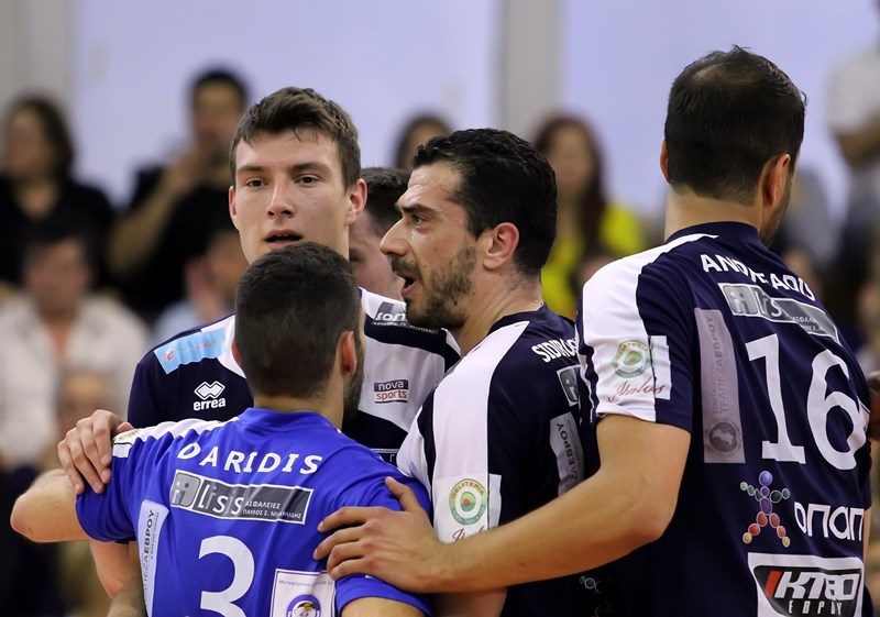 Ολυμπιακός: Το σήκωσε μέσα στην Αλεξανδρούπολη! (photos)