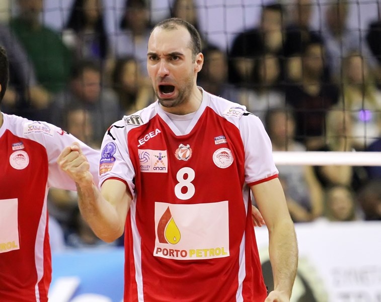 Ολυμπιακός: Το σήκωσε μέσα στην Αλεξανδρούπολη! (photos)