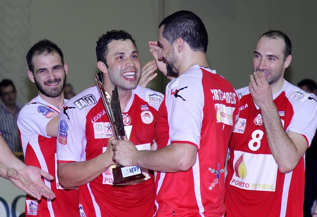 Ολυμπιακός: Η απονομή της κούπας (photos)