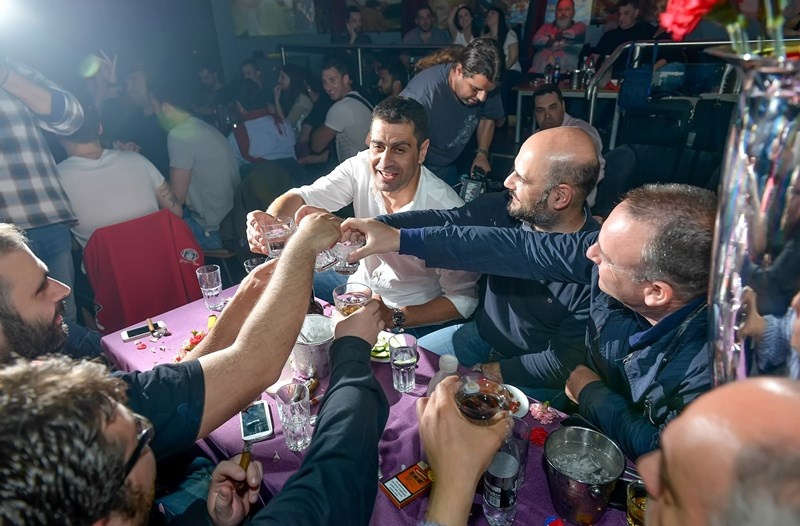 Ολυμπιακός: Το γλέντι στα μπουζούκια (photos)