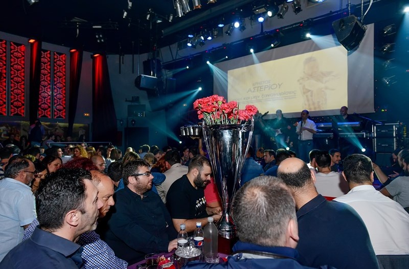 Ολυμπιακός: Το γλέντι στα μπουζούκια (photos)