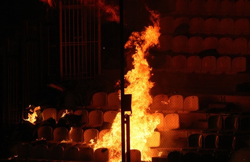Ο ξένος Τύπος στο Onsports: «Θάνατος, η λύση της βίας στην Ελλάδα» (photos+videos)