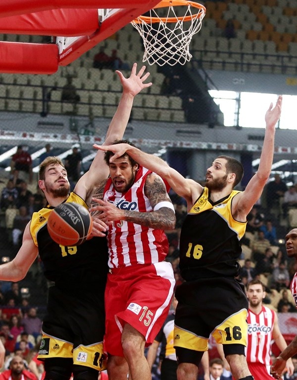 Ολυμπιακός: «Προπόνηση» με Άρη (photos)