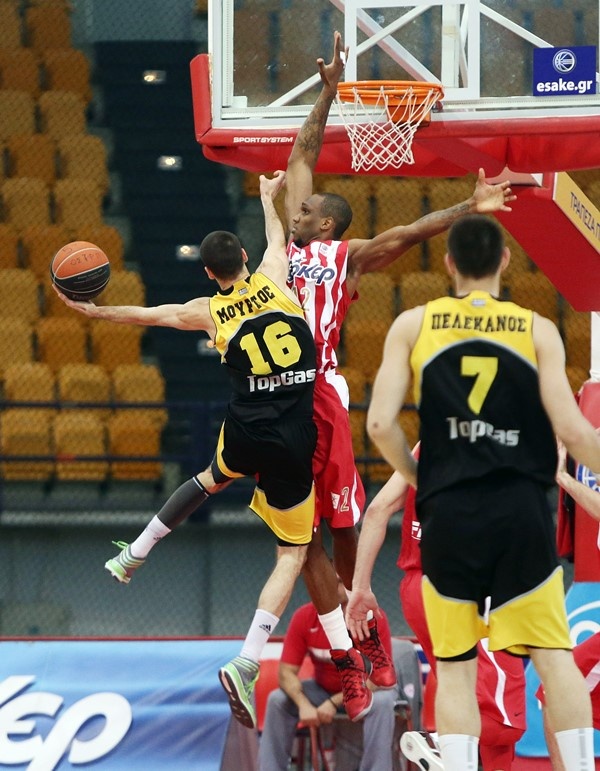 Ολυμπιακός: «Προπόνηση» με Άρη (photos)