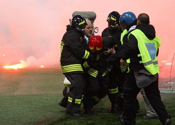Ο ξένος Τύπος στο Onsports: «Θάνατος, η λύση της βίας στην Ελλάδα» (photos+videos)