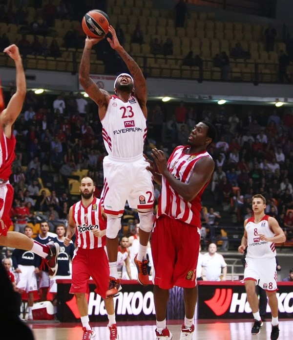 Ντιλέινι στο Onsports: «Πλάκα οι παίκτες του Γκουαρντιόλα» (photos+videos)