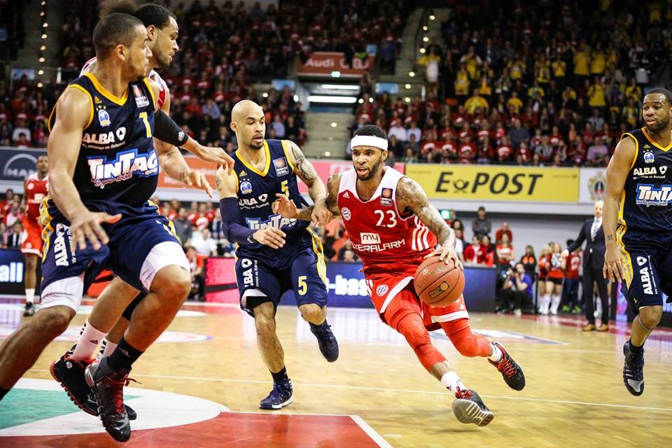 Ντιλέινι στο Onsports: «Πλάκα οι παίκτες του Γκουαρντιόλα» (photos+videos)